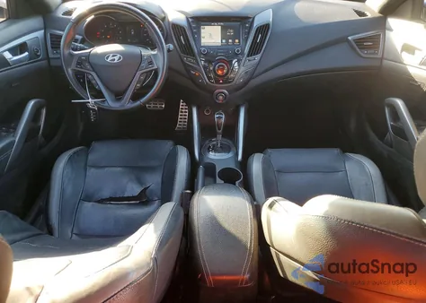 2016 Hyundai Veloster Turbo z USA, uszkodzony, nr VIN KMHTC6AE2GU275966